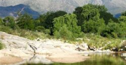 Complejo de cabañas con costa de río en «El Alto» Nono